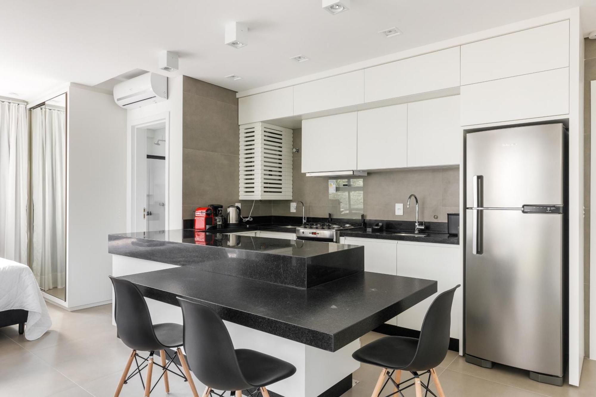 Zee Studios A 200M Da Beira-Mar Norte ฟลอเรียนอโปลิส ภายนอก รูปภาพ